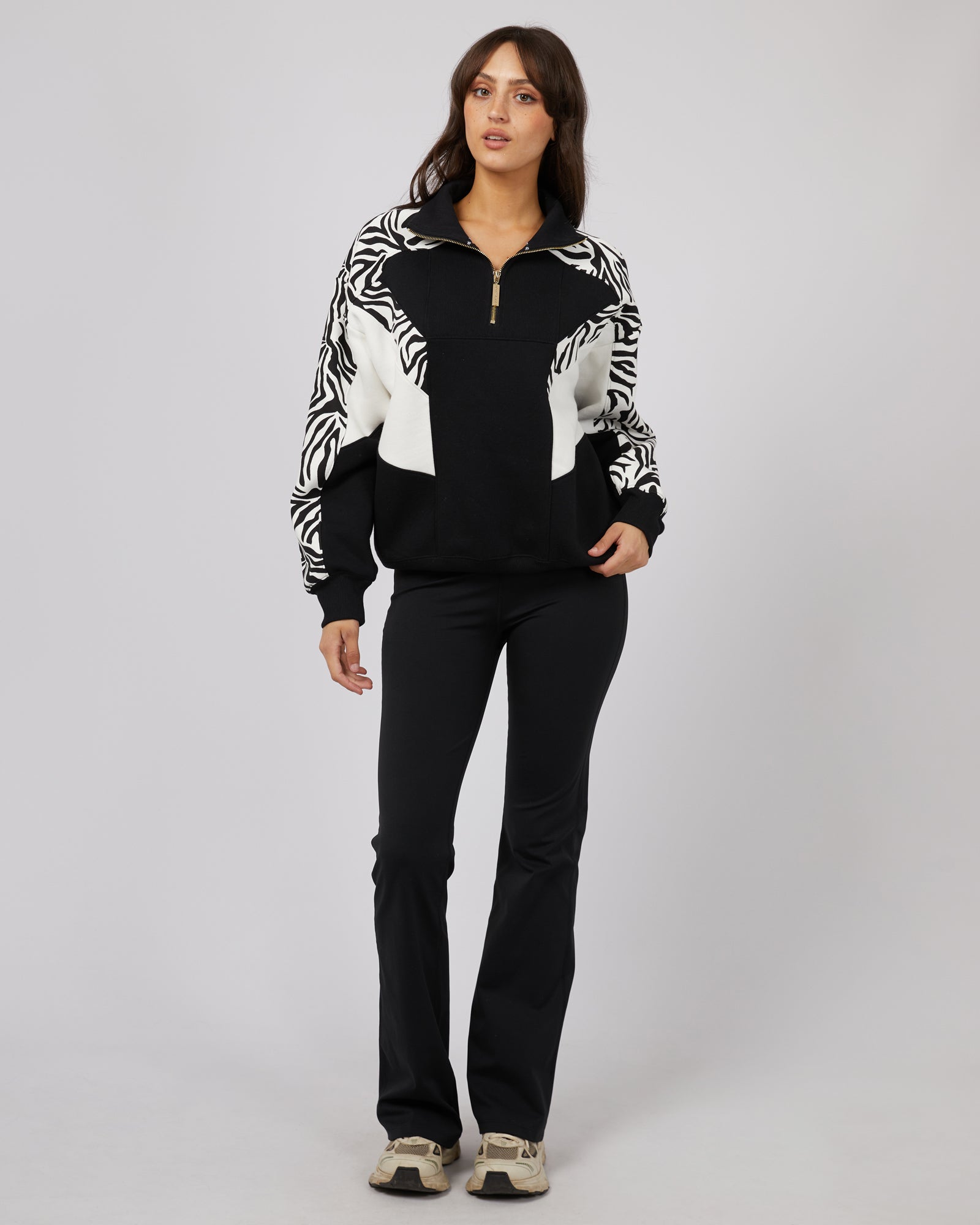 womans sport sweatshirt AAE new Zealand