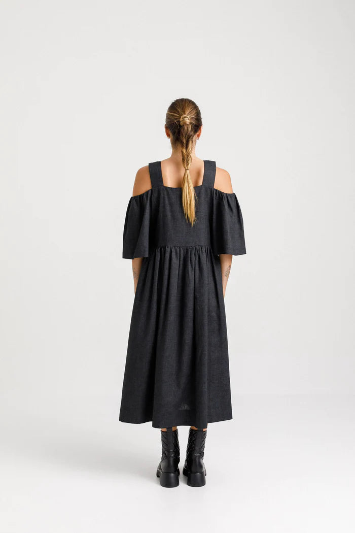 long length, relaxed fit New Zealand