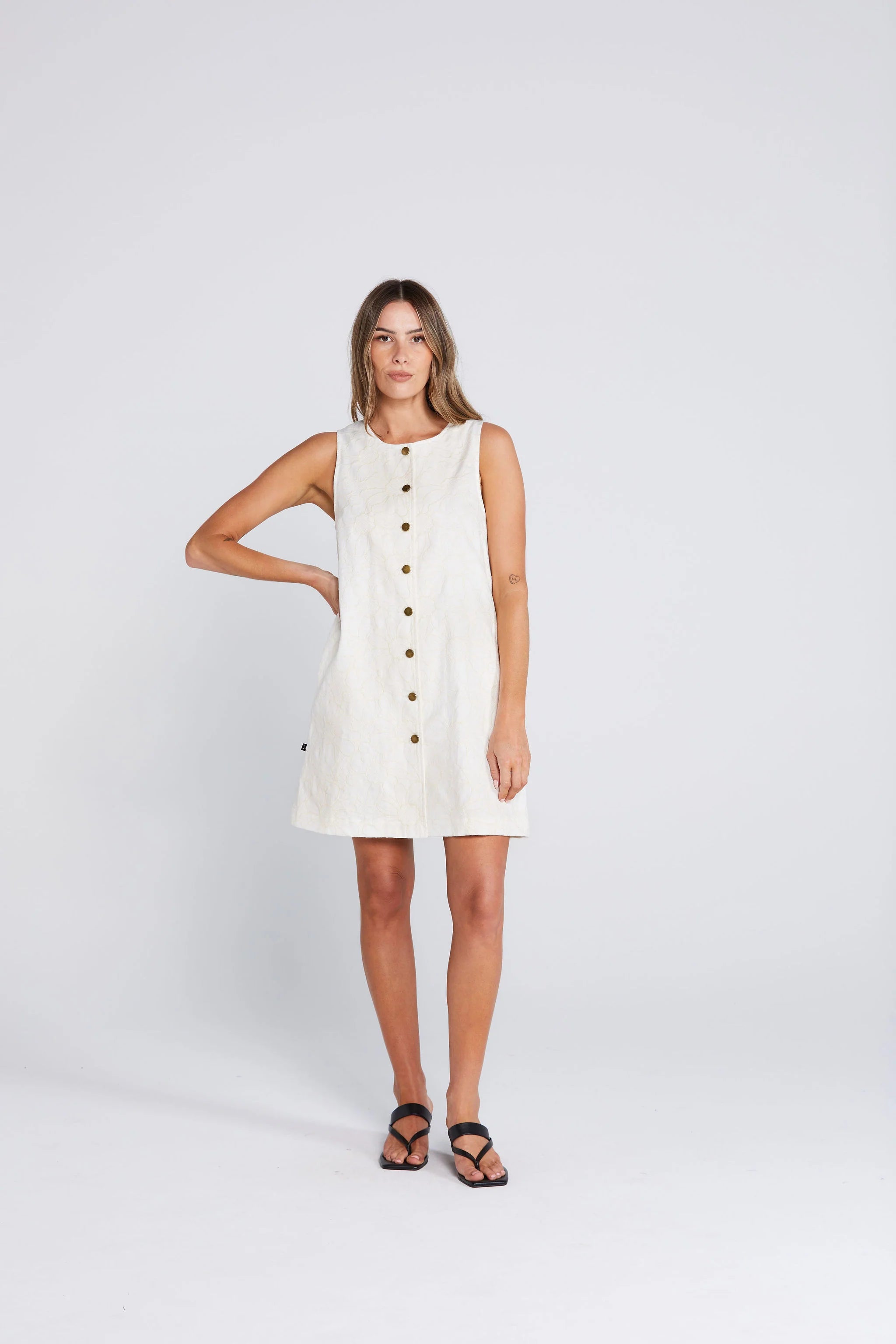 Effortless Dress - Creamy Daisy ,bottons,cream and cotton