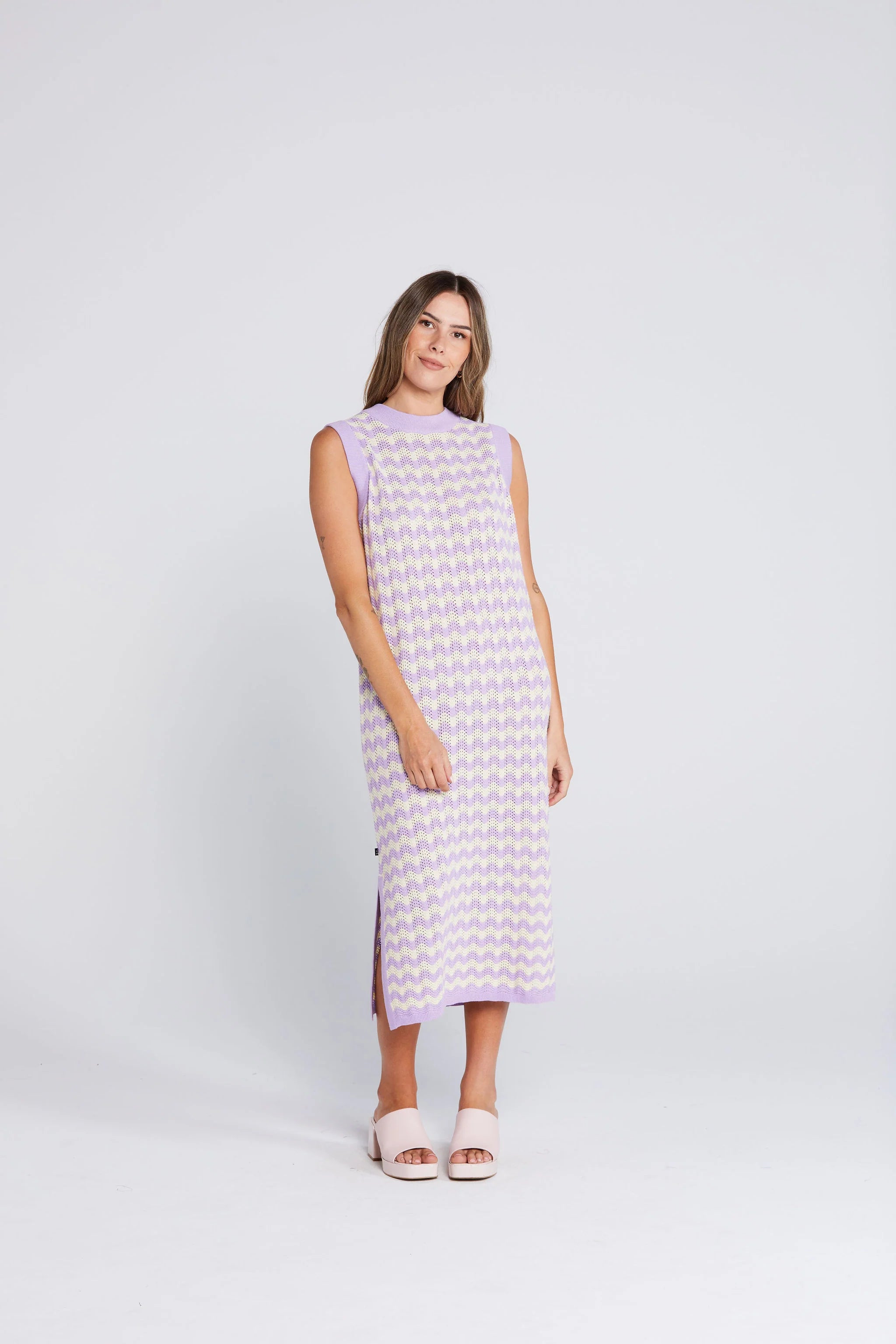 sleeveless, cotton with pattern. long length
