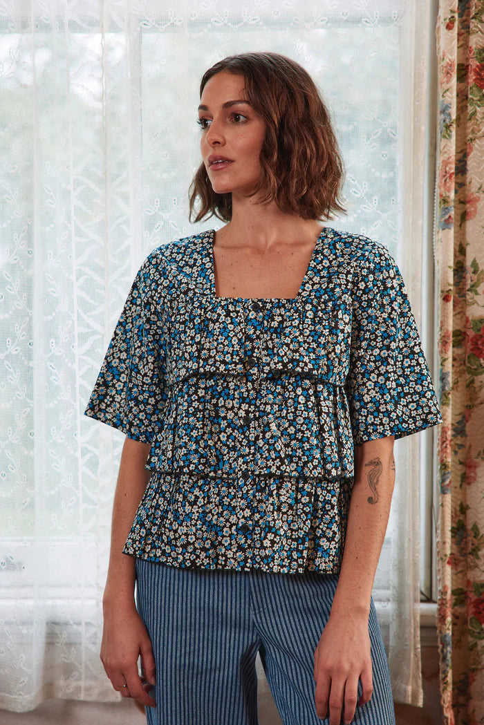 layered womans top, short length, floral and cotton