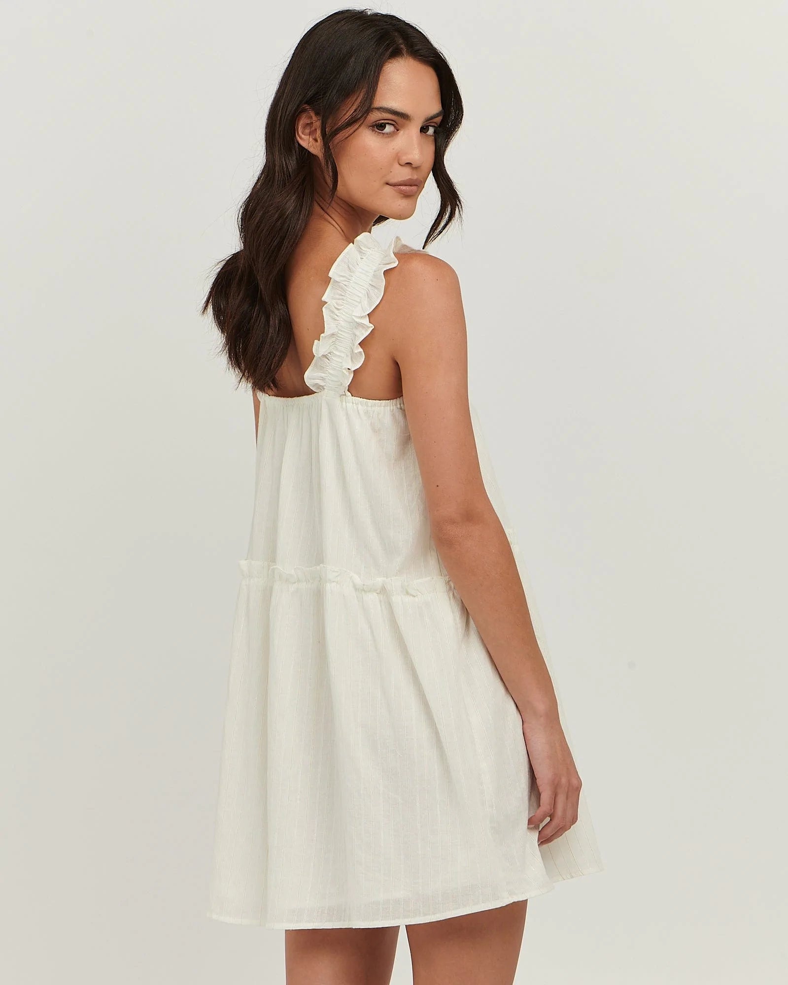 Charlie holiday White loose-fit mini shift dress with wide straps with frill