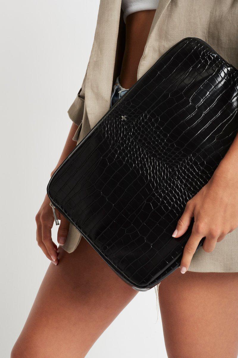 nude croc embossed vegan leather as well and extra zip compartment for any extra storage