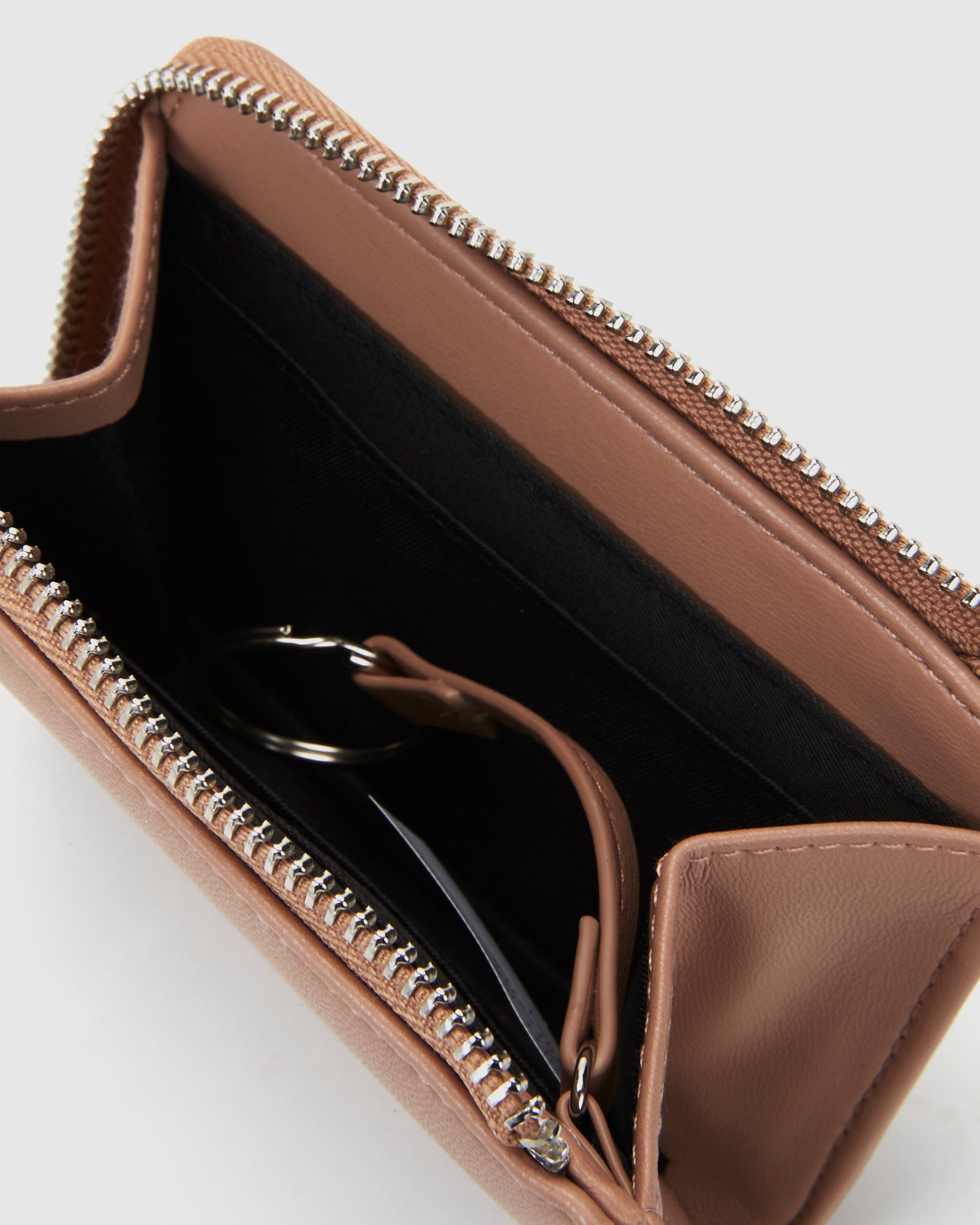 Xavier Wallet Nude, soft with zip New Zealand