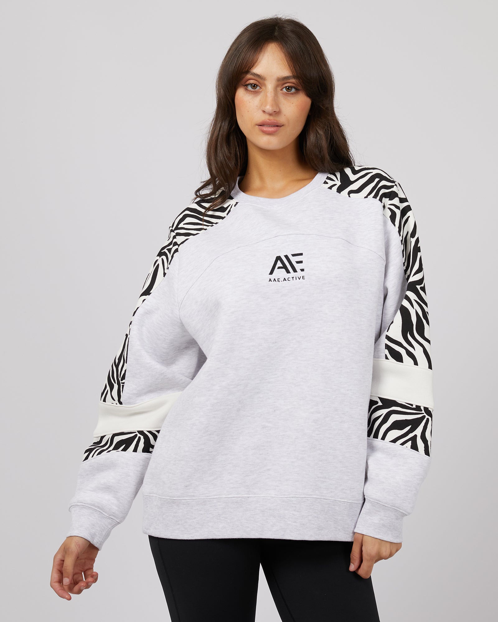 womans sport sweatshirt in black and white New Zealand