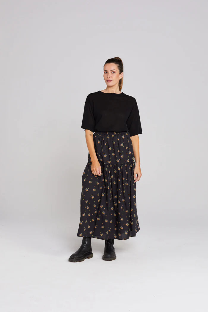 Cotton, side pockets and gtahered wist