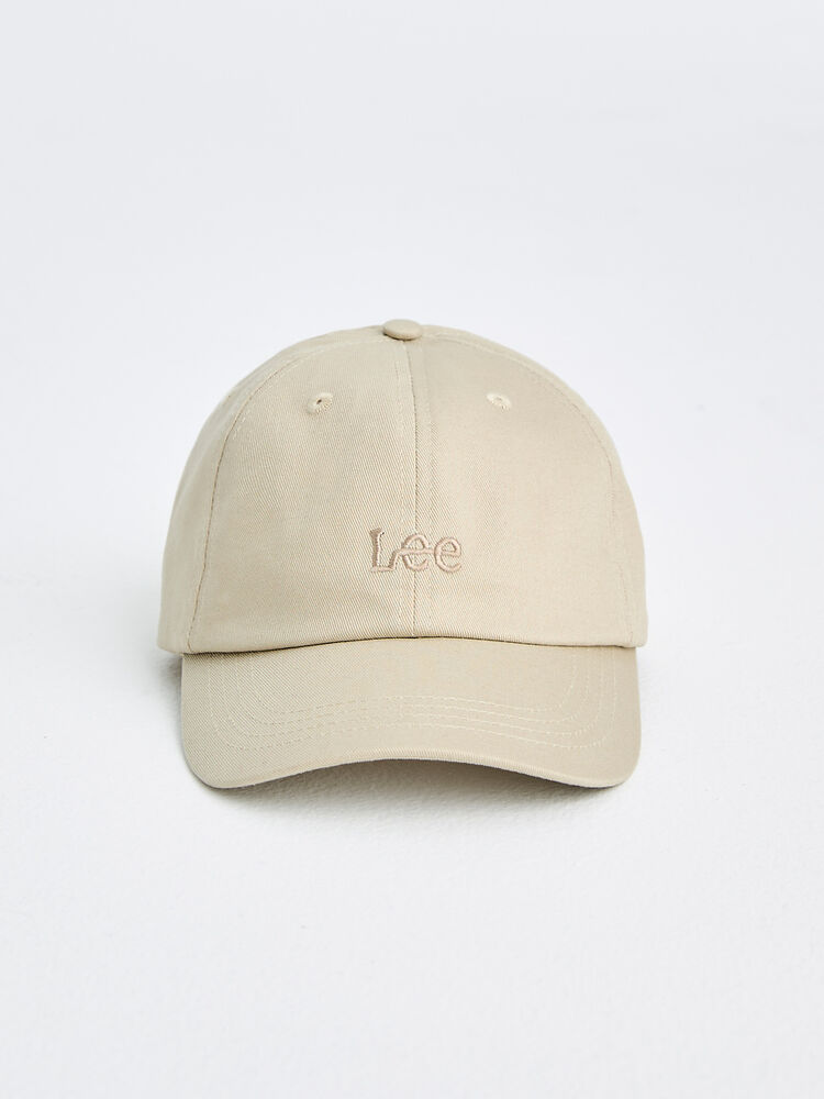 Beige cap with 'Lee' logo