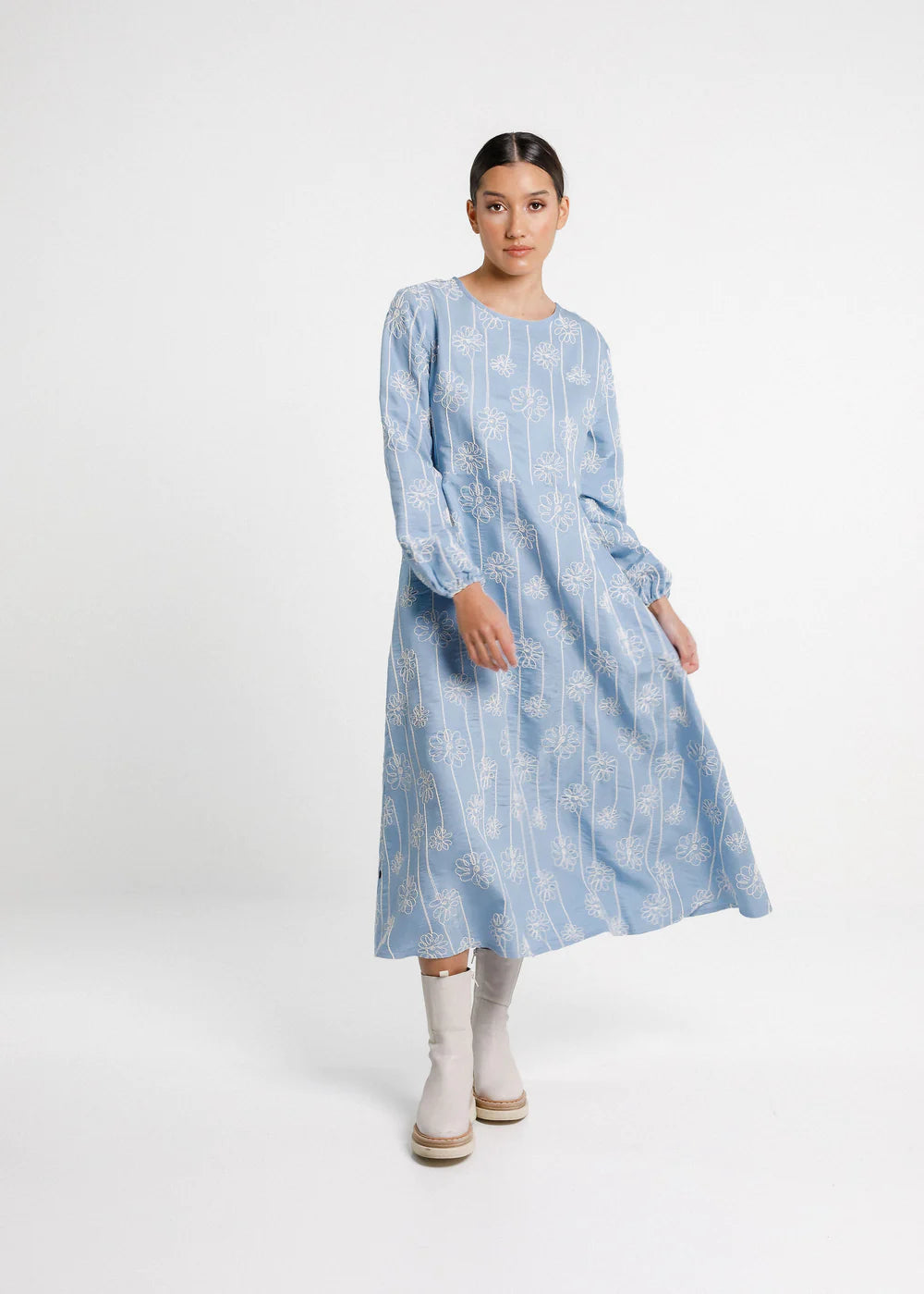 Thing Thing midi length dress with a  crew neckline, long sleeve with an elasticated cuff an zip 